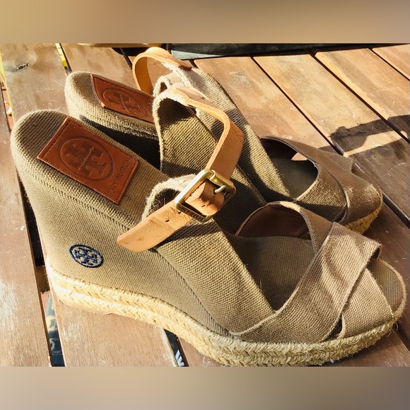 Tory Burch canvas and leather wedges size 6 - Picture 6 of 7